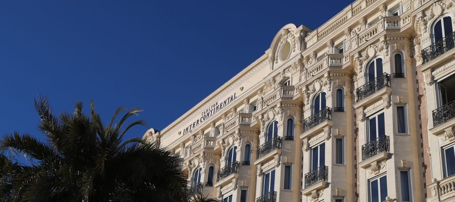 Comment organiser un séminaire d’entreprise à Cannes ?